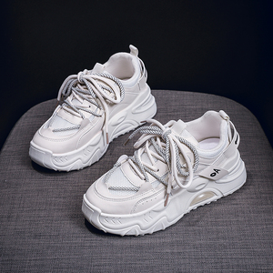 2024 nuevos zapatos <span class=keywords><strong>de</strong></span> alta calidad Super Hot Daddy, suelas gruesas, aumento <span class=keywords><strong>de</strong></span> cuero suave, zapatos <span class=keywords><strong>de</strong></span> mujer que combinan con todo - Product Image 4
