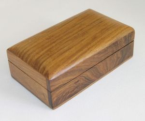 Boîte de rangement rectangulaire en bois moderne et durable avec logo personnalisé, pour objets d'art et de collection, avec technique de découpe, provenant du Vietnam - Product Image 4