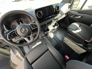 Ofertas Destacadas para Autobús MERCEDES-BENZ <span class=keywords><strong>SPRINTER</strong></span>-BUS 2024 2025 USADO en Excelentes Condiciones, Vehículo Limpio con Equipamiento Completo, Listo para Conducir - Product Image 2