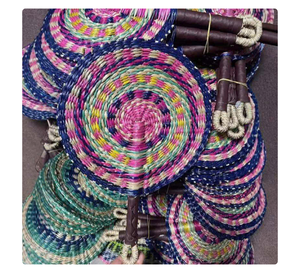 Éventail pliant en jonc de mer naturel, éventail tissé en herbe, décoration artisanale en feuilles de palmier pour mariage, fête et festival - Product Image 1