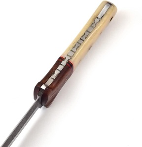 Couteau de chasse artisanal en acier Damas de qualité industrielle avec manche en os et étui en cuir pour le camping en plein air - Product Image 3