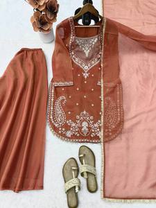 Ensemble Salwar Kameez rose brodé à séchage rapide toutes saisons, en mélange de soie, style Anarkali avec dupatta pour femme, idéal pour les mariages et les fêtes - Product Image 4