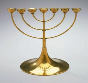 Candelabro Menorah de Latón Dorado, Diseño Tradicional de Múltiples Ramas, Centro de Mesa Decorativo para Mesa de Celebración - Product Image 2