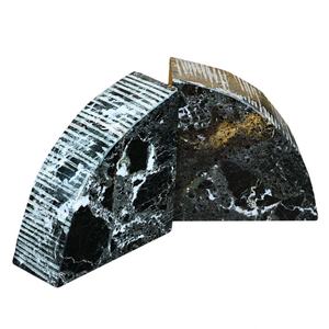 Porte-livres demi-cercle en marbre noir zèbre, design gravé, élégant support de livres, marbre naturel, cadeau d'anniversaire/mariage - Product Image 1