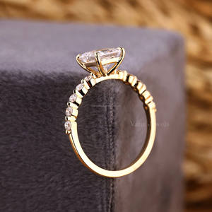 Bague de fiançailles en or massif avec diamant de laboratoire taillé princesse avec sertissage de bulles latérales, cadeau de mariage ou d'anniversaire à la mode - Product Image 3