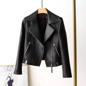 Chaqueta de motociclista de piel sintética color verde oliva con cuello de solapa y detalles de cremallera. Chaquetas de cuero. - Product Image 5