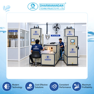Proveedor Indio de Máquina de Moldeo por Soplado Semiautomática de Primera Calidad, Excelente Rendimiento, Capacidad de Producción de 2200 BPH - Product Image 2
