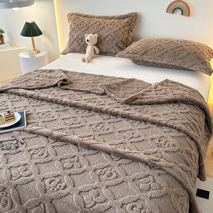 Modern <b>Super</b> <b>Soft</b> Polyester Fiber Clover Jacquard Tafu Velvet <b>Throw</b> Blanket for Bed - Product Image 3