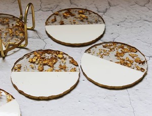 Juego de Posavasos Cuadrados Decorativos de Resina y Madera, Hechos a Mano, Modernos, Resistentes al Calor, Impermeables, para Mesa de Comedor, Hogar y Oficina - Product Image 2