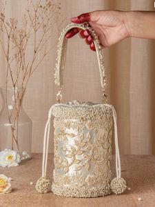 Bolso de mano tipo Potli de terciopelo color melocotón, bordado a mano con flores y cuentas, para mujer, boda, noche, bolso de mano étnico para fiesta. - Product Image 5
