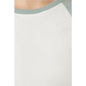 2026 Fashion Wear <b>Top</b> Selling Lightweight Material Reglan Sleeves Crop Short Length Design Slim Fit Women's Long Sleeve Shirts - Product Image 6