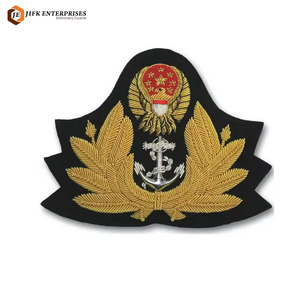 Insignias Personalizadas Ecológicas de Primera Calidad para Uniformes Escolares con Bordado Detallado de Alta Calidad y Costuras Resistentes - Product Image 1