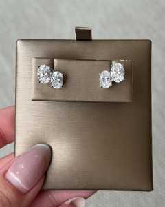 Pendientes de Dos Piedras con Diamantes Cultivados en Laboratorio, Corte Ovalado, Oro Sólido de 14k y 18k, Toi Et Moi, Joyería Moderna de Lujo para Uso Diario y Bodas, Venta al Por Mayor - Product Image 4