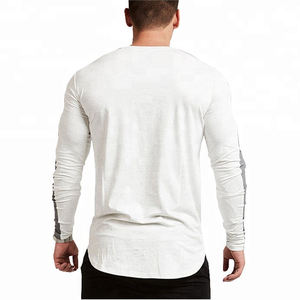 Camiseta deportiva de cuello redondo, personalizada de alta calidad, para hombre, de algodón, estilo urbano, larga, gruesa y de gran gramaje. - Product Image 2