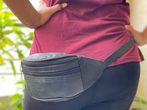 OEM y ODM 2025, riñonera de cuero genuino hecha a mano personalizada, riñonera multibolsillos, riñonera de utilidad con correa ajustable - Product Image 3