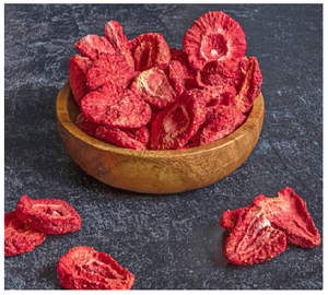 Fraises entières lyophilisées, biologiques, collation saine, goût sucré, croustillantes, délicieuses, fruits secs naturels, en vrac, sous vide - Product Image 1