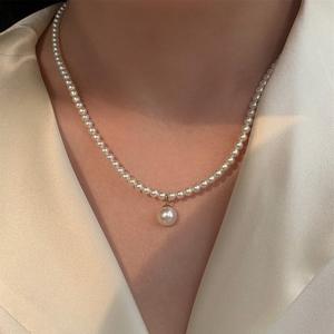 Collier pendentif de qualité supérieure pour bébé, simple et tendance, avec une petite perle ronde de 5 mm et un grand pendentif en perle ronde de 11-12 mm - Product Image 1