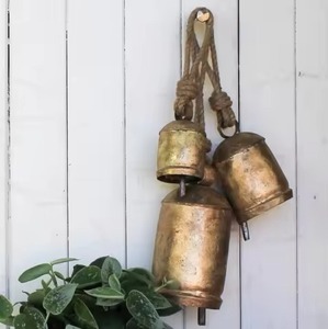 Campana Colgante Navideña de Metal Premium, Adorno Vintage para Árbol de Navidad, Puerta, Pared, Ventana, Decoración Festiva para el Hogar - Product Image 1