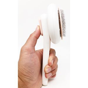 Peine Deslanador de Cerdas Moderno Concepto, Producto Eficiente para el Cuidado de Mascotas - Product Image 3
