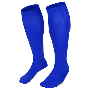 Ensemble de maillot et short de football pour hommes, style professionnel, matière durable pour l'entraînement et les matchs - Product Image 4
