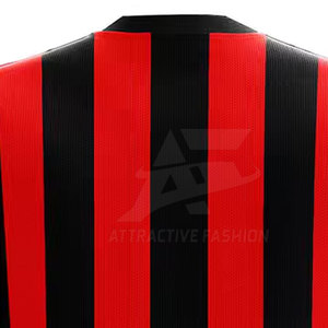 Camiseta de fútbol profesional con diseño ligero para mayor comodidad y movimiento activo - Product Image 6