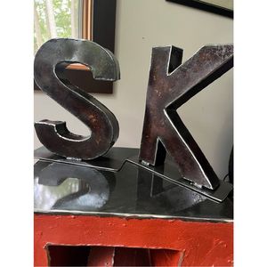 Lettres d'alphabet en acier galvanisé industriel, grande décoration murale en métal, finition rouille 3D, panneau décoratif pour la maison, le bar, le bureau, autocollant décoratif - Product Image 1