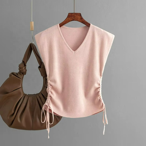 เสื้อถักคอวีสำหรับผู้หญิง แขนสั้นลำลองสำหรับฤดูร้อน พร้อมเชือกผูกตกแต่ง เสื้อกั๊กถักแฟชั่นสำหรับผู้หญิงแบบไม่มีแขน - Product Image 1