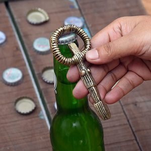Abridor de Botellas de Latón Dorado para Cerveza y Refrescos, Elegante Herramienta de Bar, Regalo para Hombres - Product Image 3