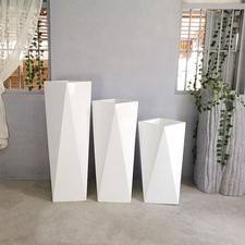 Vente directe d'usine - Pots de fleurs modernes en fibre de verre octogonaux blancs purs, durables et écologiques pour l'intérieur et l'extérieur - Product Image 3