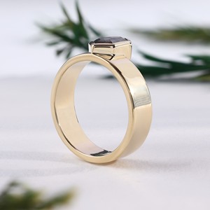 Anillo Minimalista de Oro Amarillo con Diamante de Corte Hexagonal para Hombre, Banda Ancha y Gruesa, Cristal Negro Geométrico, Joyería Fina de Compromiso, Regalo para Él - Product Image 3