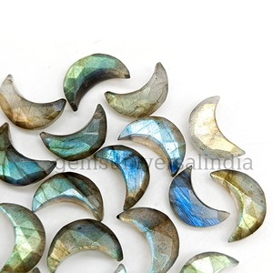 Labradorita Azul Natural con Destello, Gema Tallada en Forma de Luna Creciente, 12mm, Briolette Facetada, Venta al por Mayor a Granel - Product Image 2