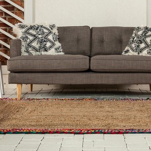 Tapis d'extérieur rectangulaire en jute tressé style bohème, couleur naturelle avec bordure multicolore, à poils plats, pour salon - Product Image 6