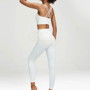 Ensemble de yoga léger pour femme avec motif uni, logo frontal, tissu extensible, respirant, séchage rapide, 2 pièces pour le yoga et le fitness - Product Image 4