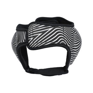 Protège-tête de boxe rayé avec aérations, protection de la tête en EVA pour adultes, unisexe, fermeture auto-agrippante - Product Image 4