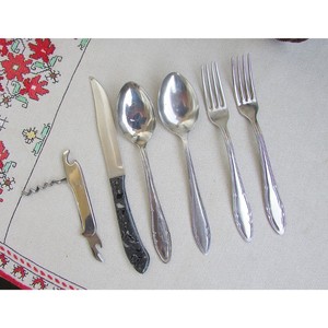 Cubiertos de Acero Inoxidable de Diseño Moderno, Cuchara, Tenedor y Cuchillo con Mango de Bambú, Juego de Cubiertos para Boda con Caja de Regalo para Fiestas - Product Image 1