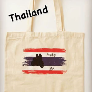 กระเป๋าผ้าแคนวาส กระเป๋าช้อปปิ้งแบบใช้ซ้ำได้ กระเป๋าใส่ของชำผ้าธรรมชาติ กระเป๋าเดินทาง ธงชาติไทย ลายกราฟิกมอโตไลฟ์ - Product Image 1