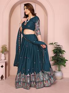 Ensemble de lehenga brodé pour mariage, avec chemisier et dupatta de 2,5 m - Product Image 3