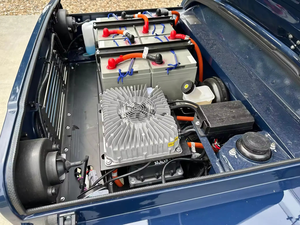 Offre Spéciale Qualité Supérieure 2024 M.o Ke Am Er Ica E.M O.ke Édition 60 Ans Anniversaire Voiture d'occasion Volant à Gauche Sièges en Cuir Caméra Arrière 250-300 Ch - Product Image 6