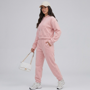 Ensemble de survêtement en polaire : sweat à capuche court et pantalon de jogging, deux pièces - Product Image 4