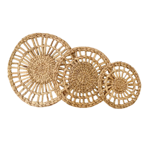 Lot de 3 sets de table bohèmes en jacinthe d'eau tressée à la main, écologiques, et décorations murales sur mesure, en provenance du Vietnam - Product Image 1