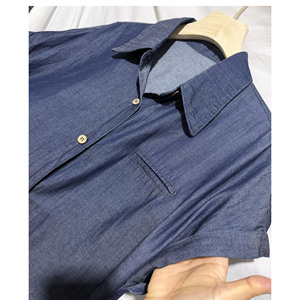 Ensemble deux pièces en jean pour femme : veste courte à manches longues boutonnée et pantalon large en jean, style streetwear tendance - Product Image 4