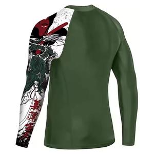 เสื้อรัดรูปแขนยาวผู้ชาย สีเขียว พิมพ์ลายมังกรที่แขนขวา แห้งเร็ว ผลิตจากโพลีเอสเตอร์ - Product Image 4