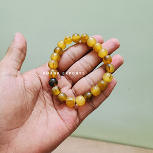 Bracelet jonc rond en résine jaune fait main avec modèle d'ange, bijoux de mode pour femmes et filles - Product Image 5