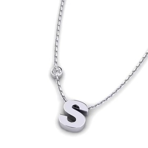 Colgante con Letra S y Diamante Redondo con Engaste Pong en Plata 925 y Moissanita, Colgantes y Dijes de Moda - Product Image 2