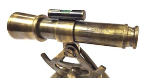 T. Jones Co. Ltd. <b>Vintage</b> Brass Alidade Telescope With <b>Compass</b> Table Decor Antique Nautical Instrument Model - Product Image 5
