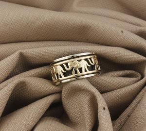 แหวนเงินแท้ 925 ลายช้างนำโชค ประดับเพชรแบบฝังขอบ ดีไซน์รูปสัตว์ เครื่องประดับสัญลักษณ์แห่งโชคลาภและปัญญา ของขวัญสำหรับทุกเพศ ขายส่ง - Product Image 2