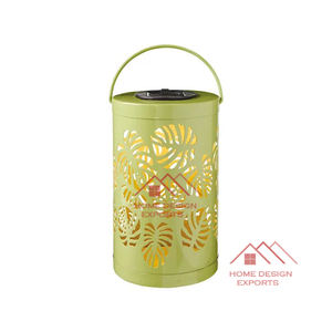 Lanterne à bougie marocaine en métal émaillé noir, faite à la main, porte-bougie hurricane - Product Image 4