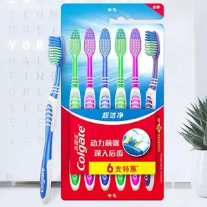 Colgate - Escova de dentes para limpeza de dentes, roupa de viagem para homens e mulheres, com 6 pacotes, ideal para casais e casais, cabelos finos e macios e médios, ideal para limpeza dos dentes traseiros