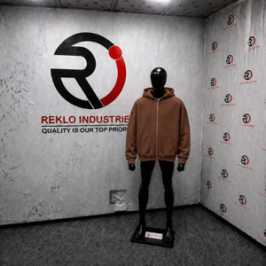 Sweat-shirt à capuche marron pour homme, entièrement zippé, premium, coupe oversize, style streetwear, motif à petits pois, en polaire, décontracté, mode hiver - Product Image 3