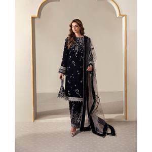 ผ้ากำมะหยี่ปักลายพื้นด้านล่างสุดสวยสีน้ำเงินเข้ม - Product Image 1